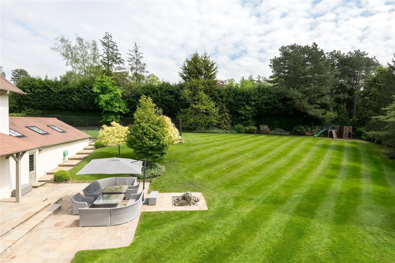 Whitebarn Road, Alderley Edge, SK9, photo 3