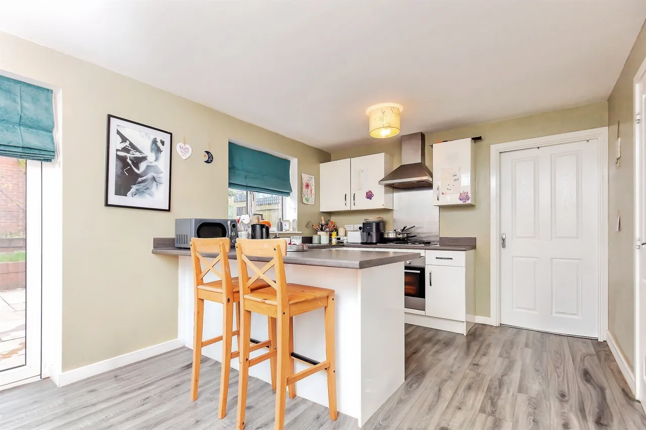 Fellows Close, Weldon, Corby, photo 7