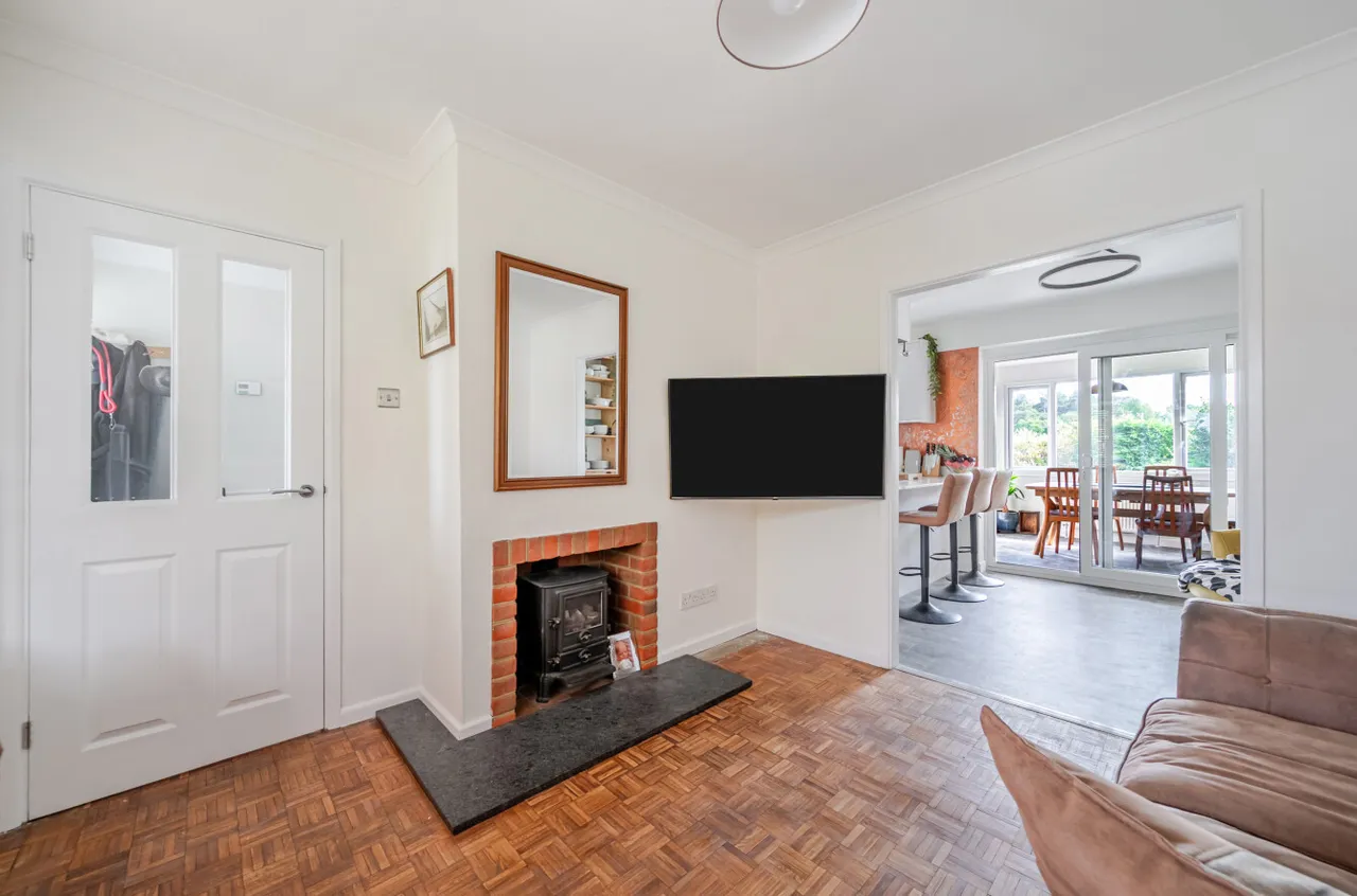 Beacon Close, Wrecclesham, GU10, photo 6