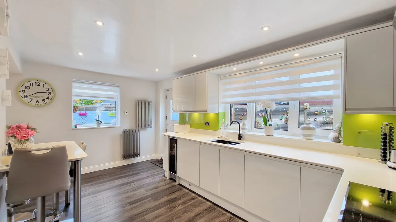 Greenfield Road, Atherton, M46, photo 19
