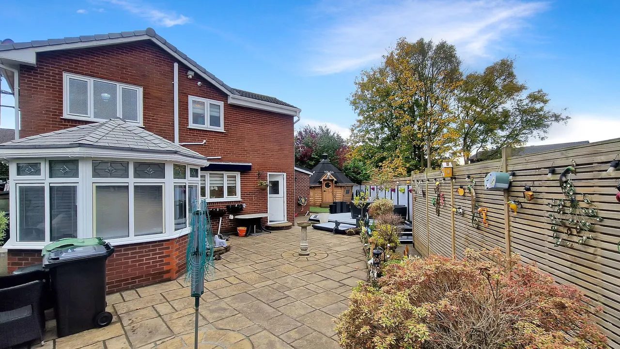 Greenfield Road, Atherton, M46, photo 8