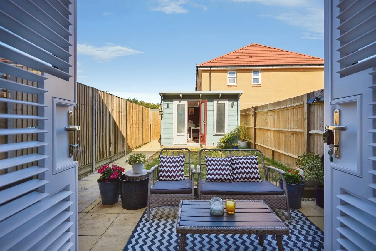 Wild Iris Avenue, Shaftesbury, SP7, photo 9