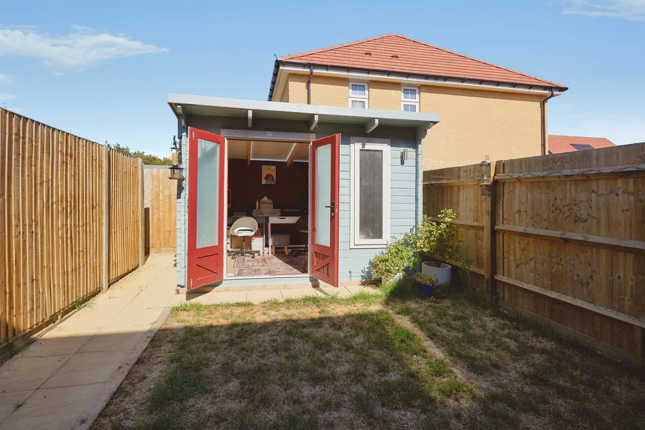 Wild Iris Avenue, Shaftesbury, SP7, photo 10