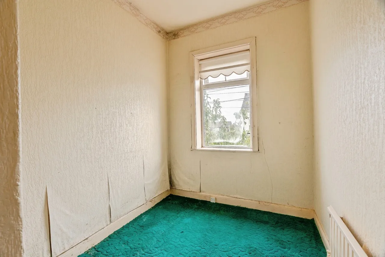 Gainsborough Avenue, Burnley, Lancashire, BB11, photo 13