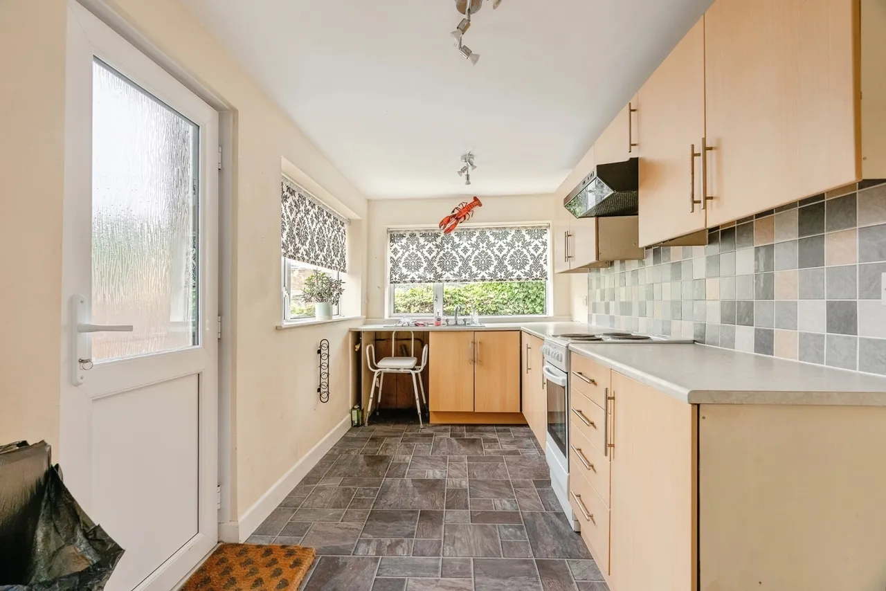 Gainsborough Avenue, Burnley, Lancashire, BB11, photo 8