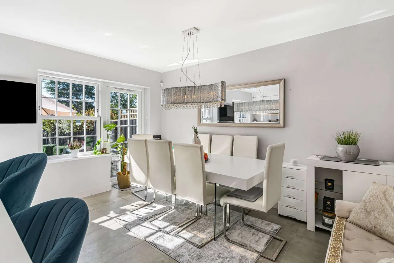 Regency Close, London, W5, photo 8