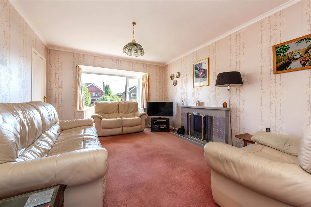 Mortimer Road, Capel, RH5, photo 3