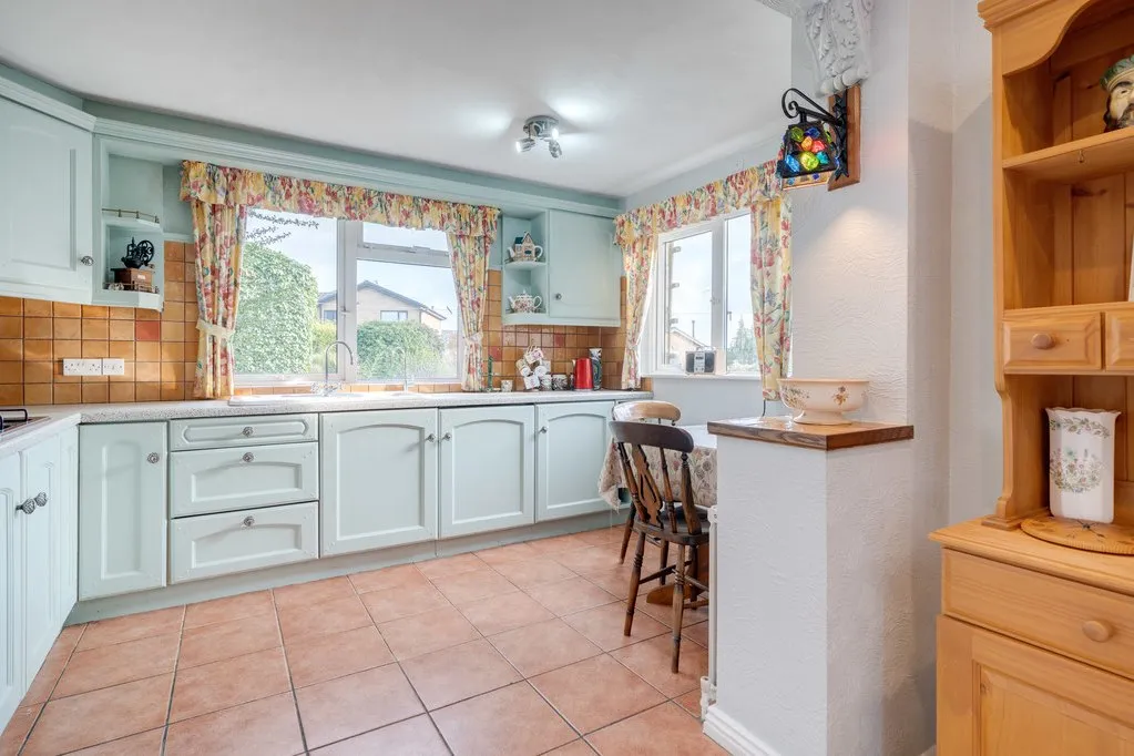 Intake Lane, Birstall WF17 0BS, photo 21