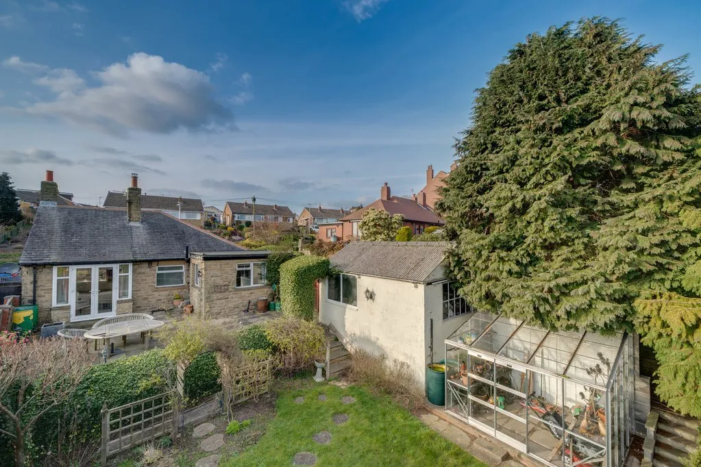 Intake Lane, Birstall WF17 0BS, photo 25