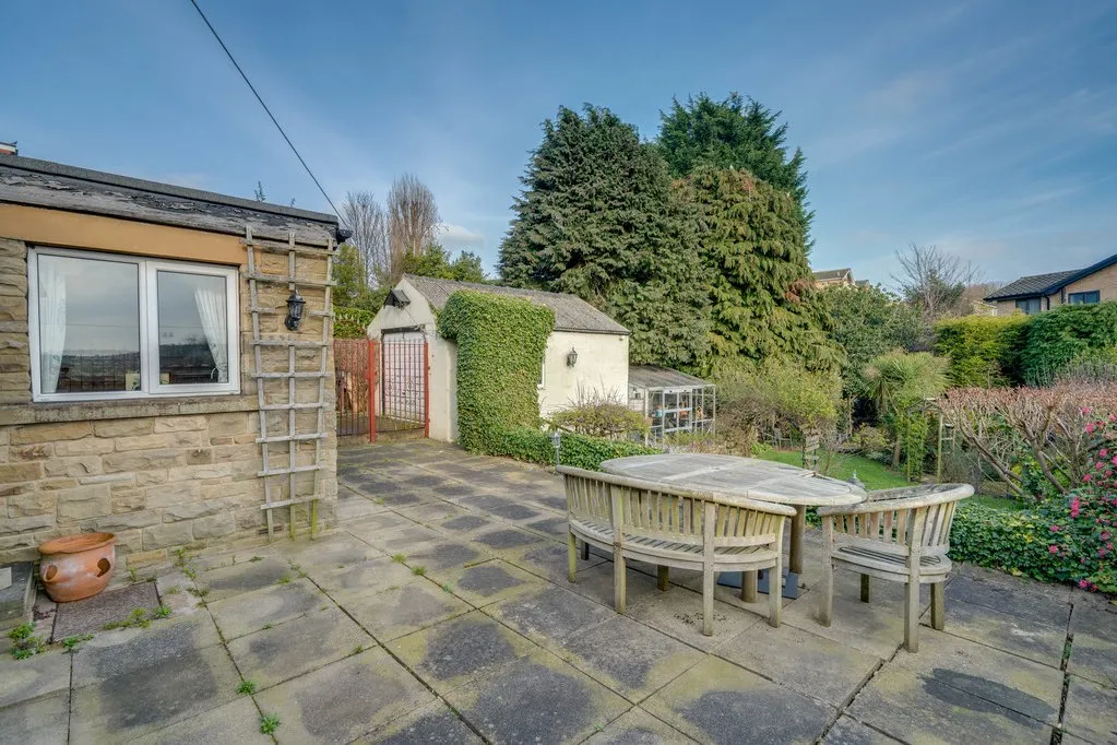 Intake Lane, Birstall WF17 0BS, photo 29