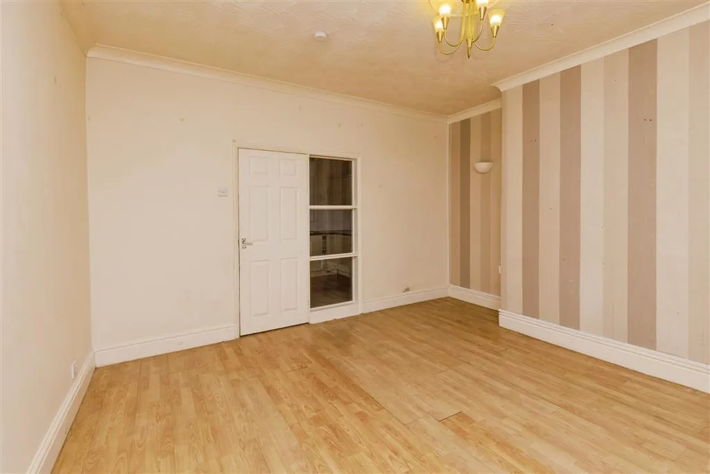 Pontefract Terrace, Hemsworth, PONTEFRACT, photo 4