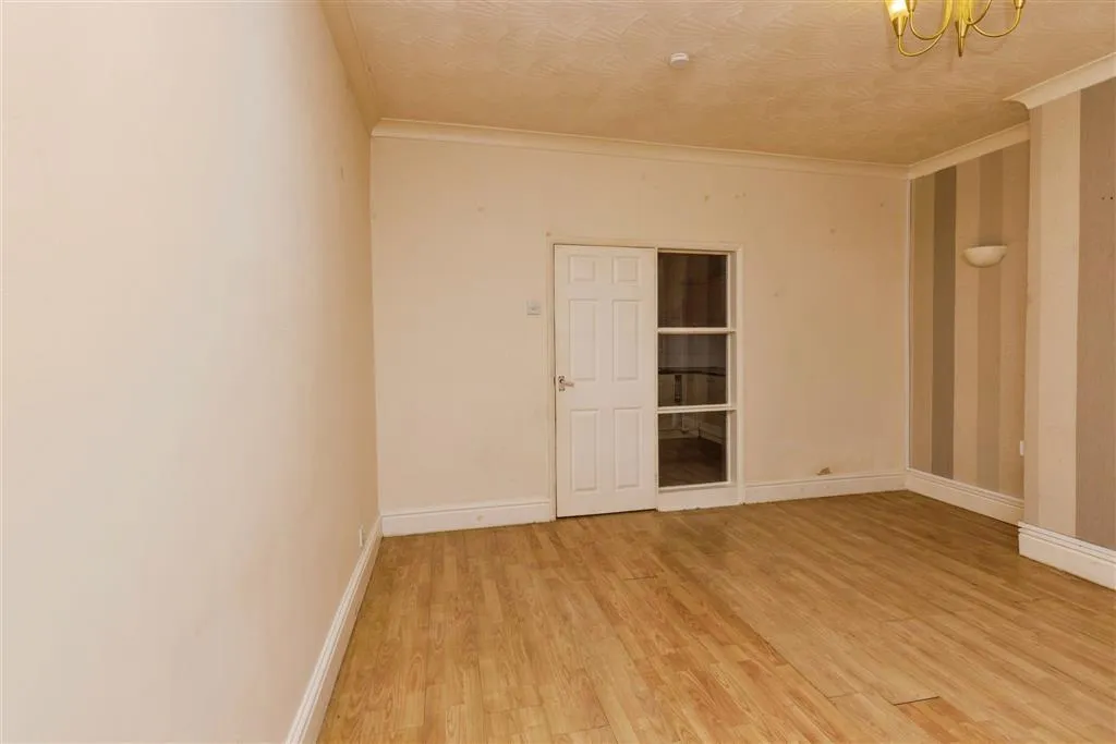 Pontefract Terrace, Hemsworth, PONTEFRACT, photo 3