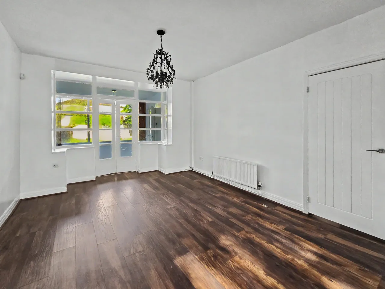 Balmoral Avenue, Whitefield, M45, photo 3