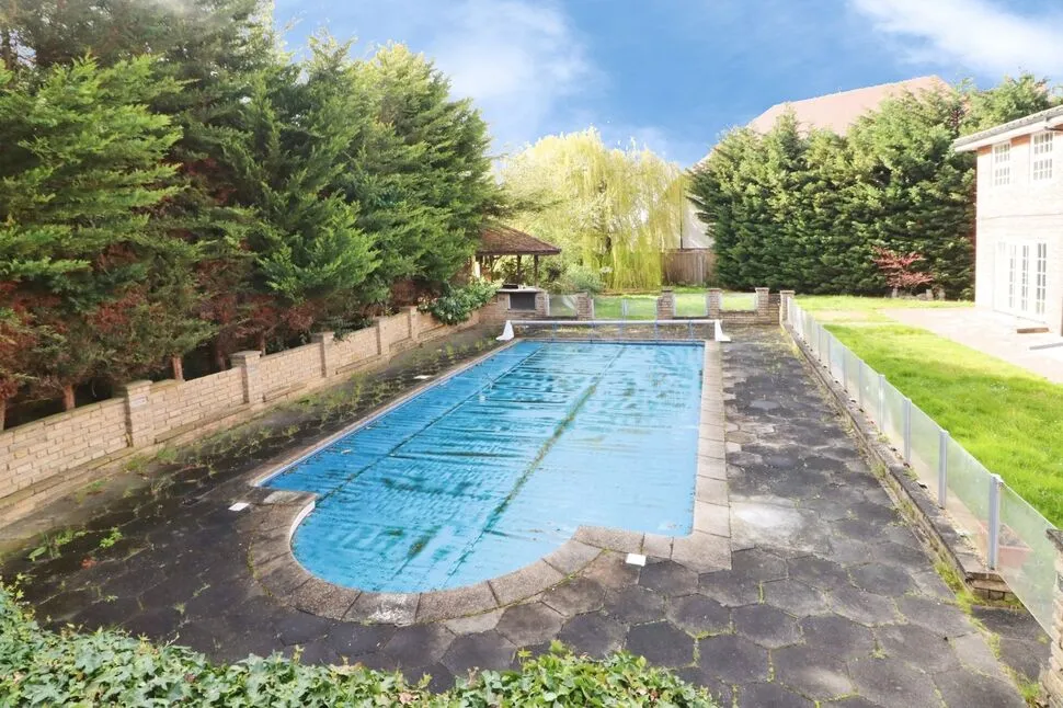 Tomswood Road, Chigwell, Essex, IG7, photo 3