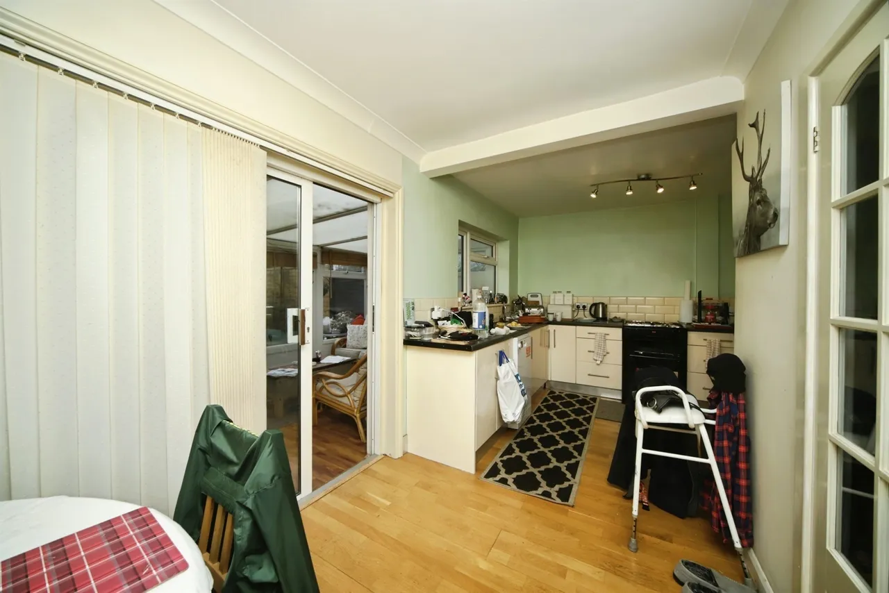 Eastwick Road, Taunton, photo 10