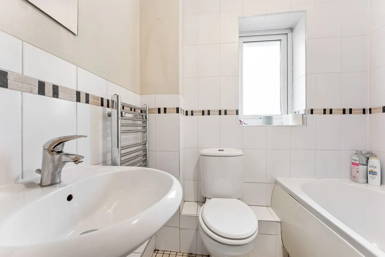 Wallsend Court, Widnes, WA8, photo 19