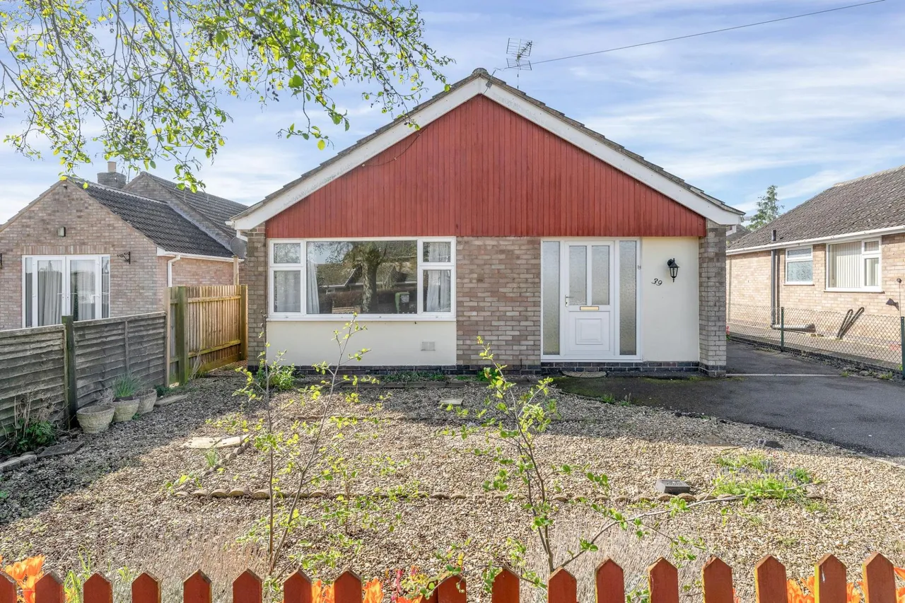 3 bed house for sale, Welland Way, Oakham, LE15