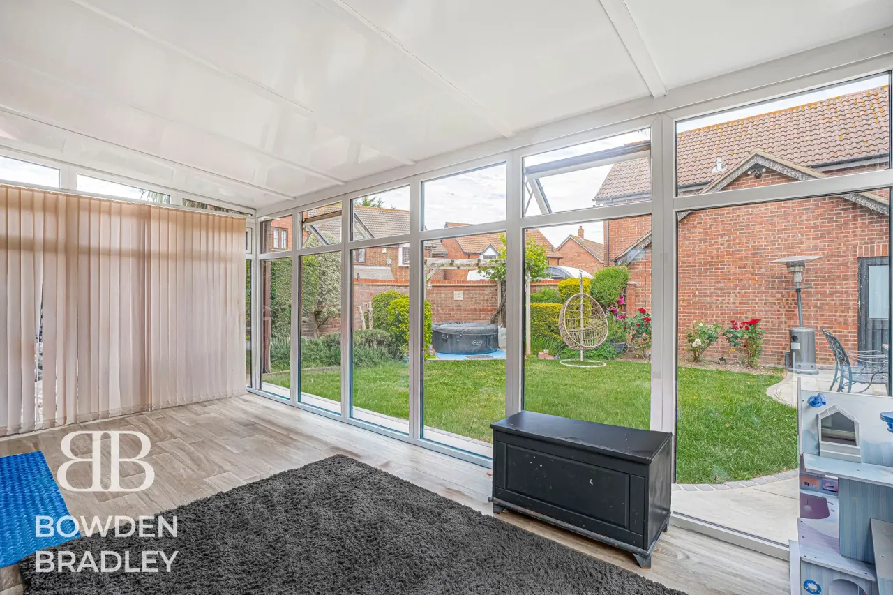 Wickets Way, Hainault, IG6, photo 10