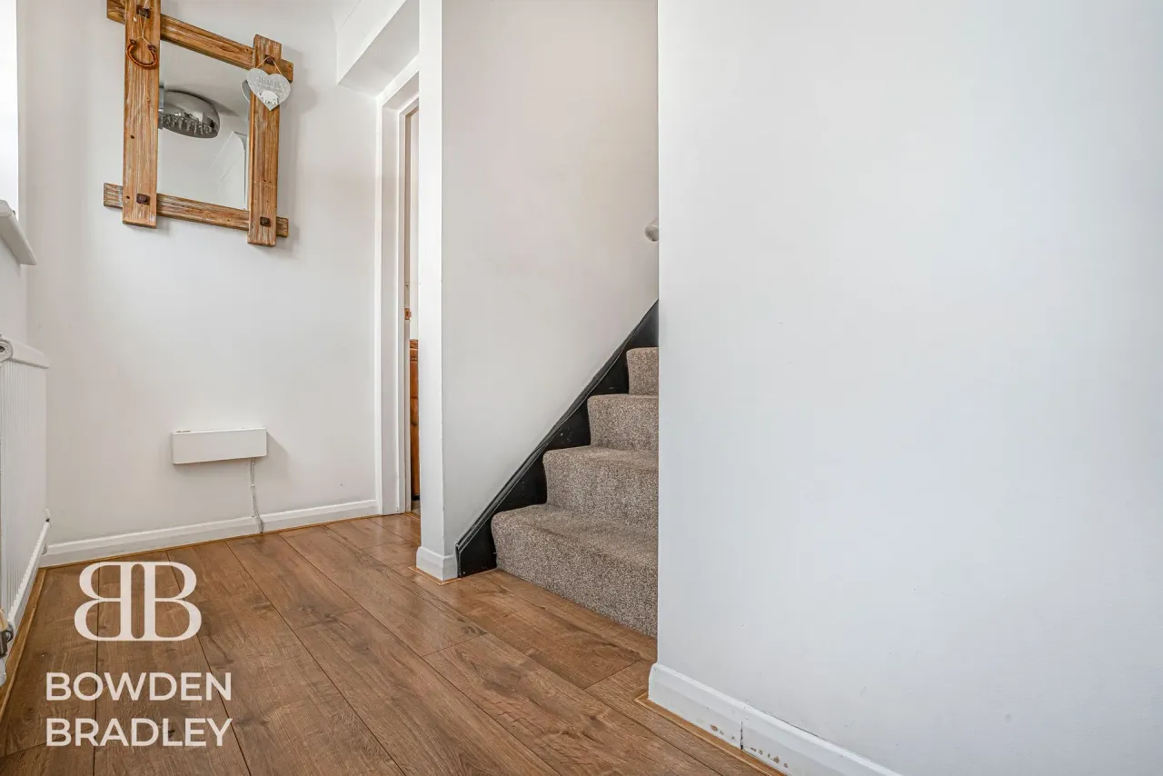Wickets Way, Hainault, IG6, photo 13