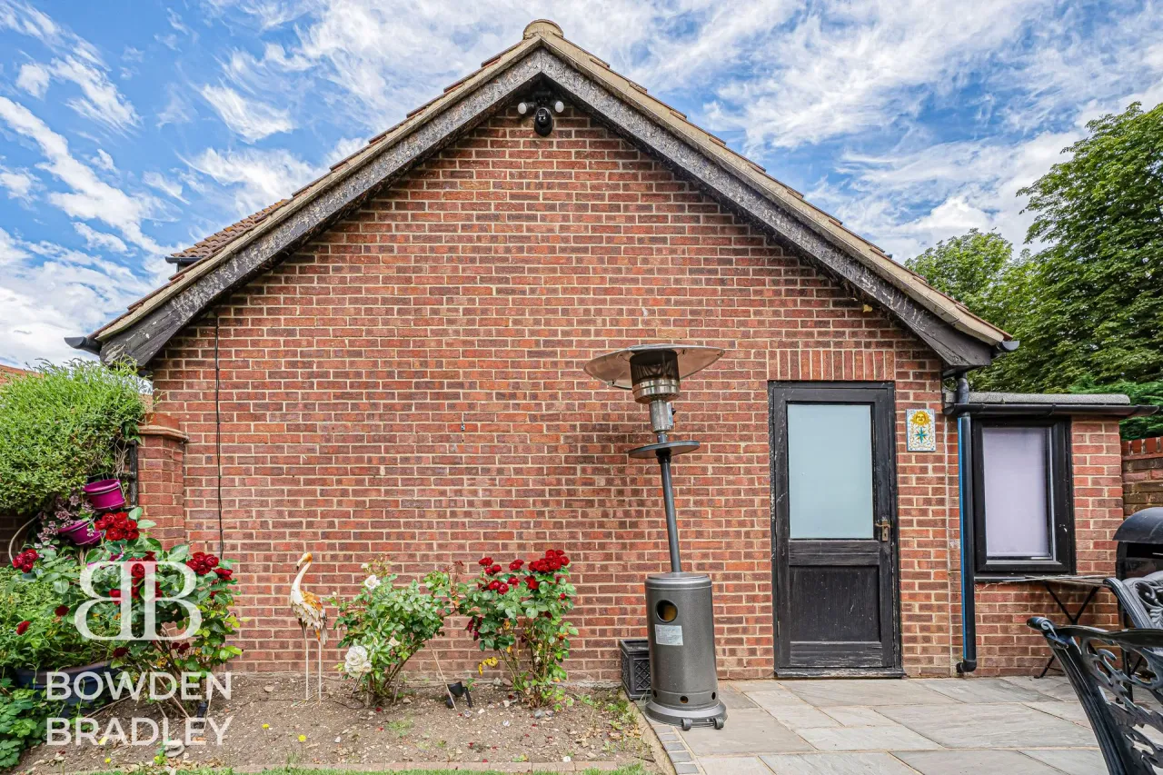 Wickets Way, Hainault, IG6, photo 49