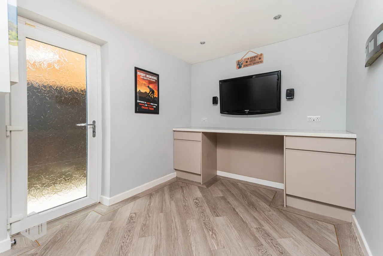 Netherwood Grove, Wigan, WN3 6NF, photo 11