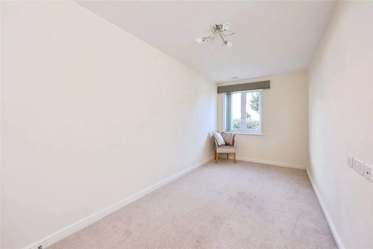 Foxes Road, Newport, PO30, photo 6