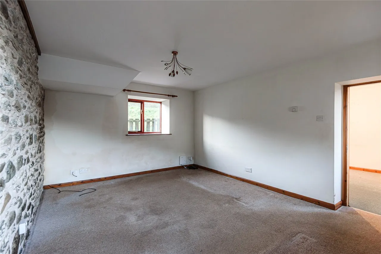 Llawr-y-Glyn, Caersws, Powys, SY17 5RJ, photo 8