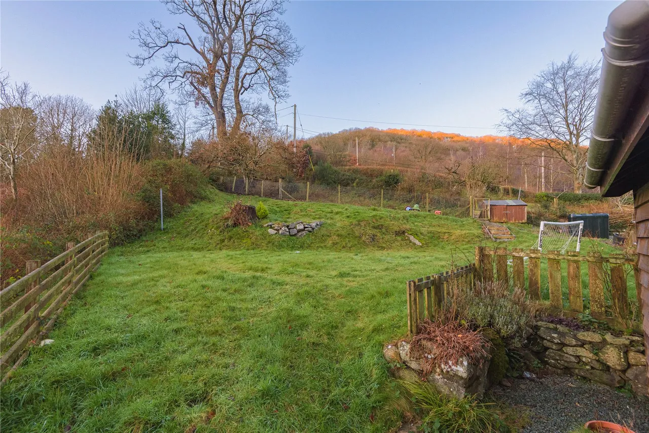 Llawr-y-Glyn, Caersws, Powys, SY17 5RJ, photo 19