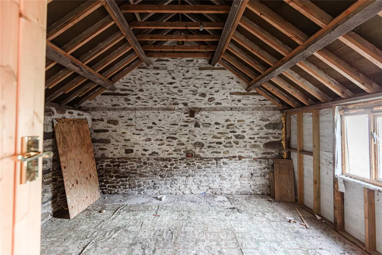 Llawr-y-Glyn, Caersws, Powys, SY17 5RJ, photo 13