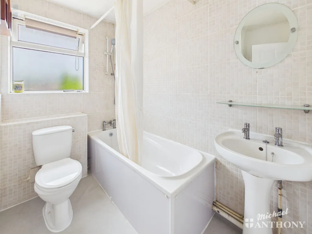 Parrot Close, AYLESBURY, HP21 8UU, photo 8