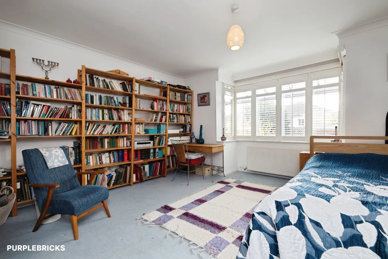 Warren Pond Road, London, E4, photo 16