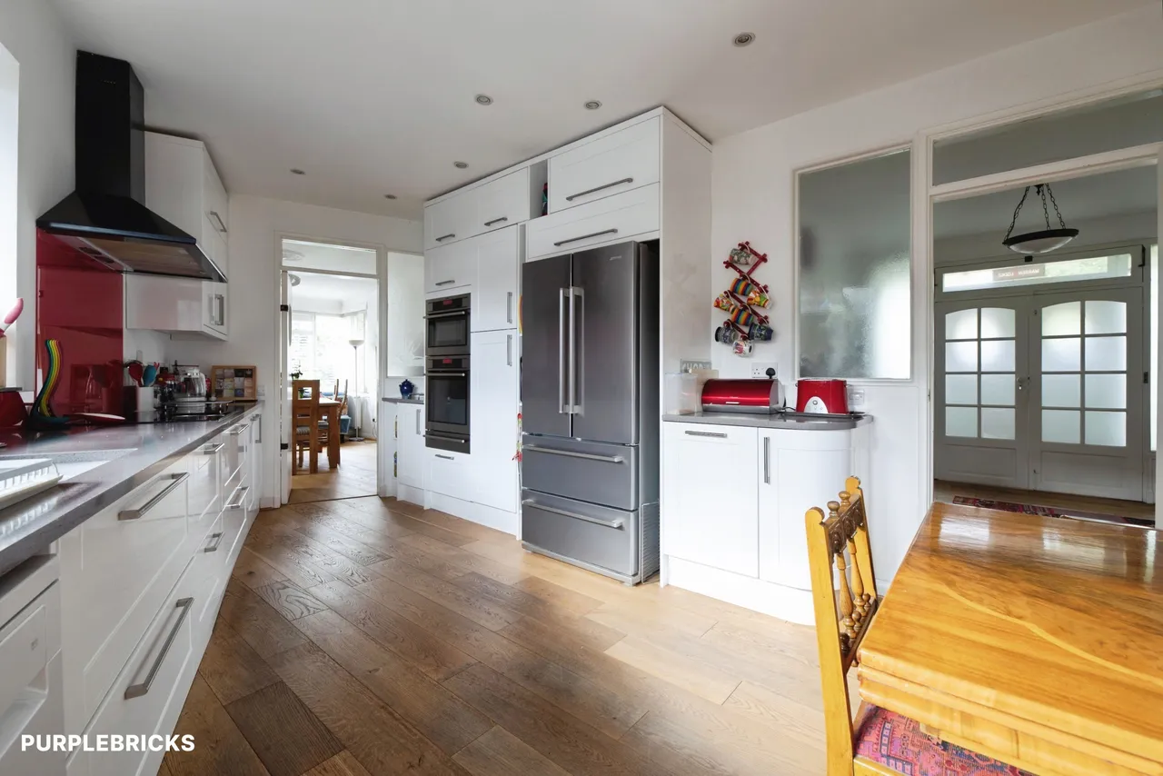 Warren Pond Road, London, E4, photo 7