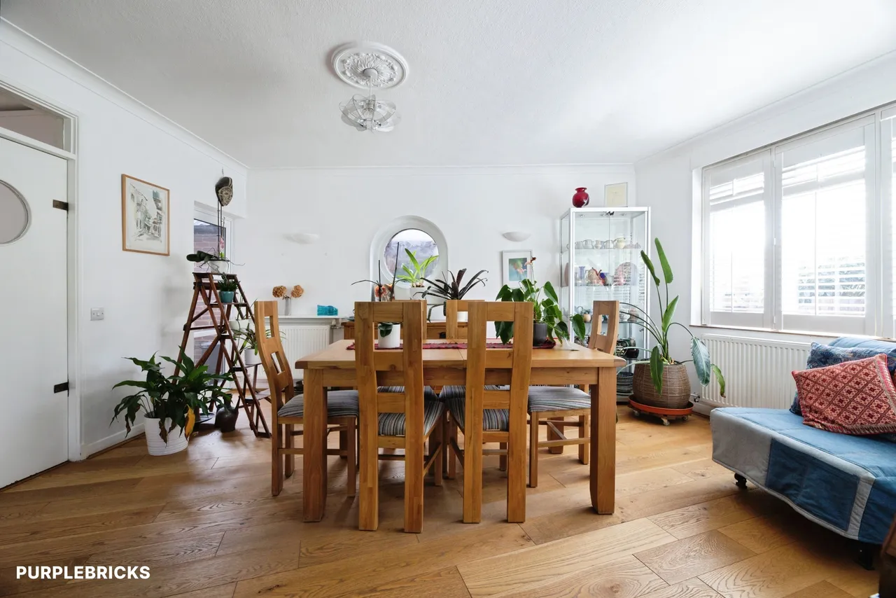 Warren Pond Road, London, E4, photo 6
