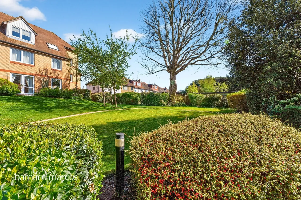 Mayfield Avenue, London, N12, photo 10