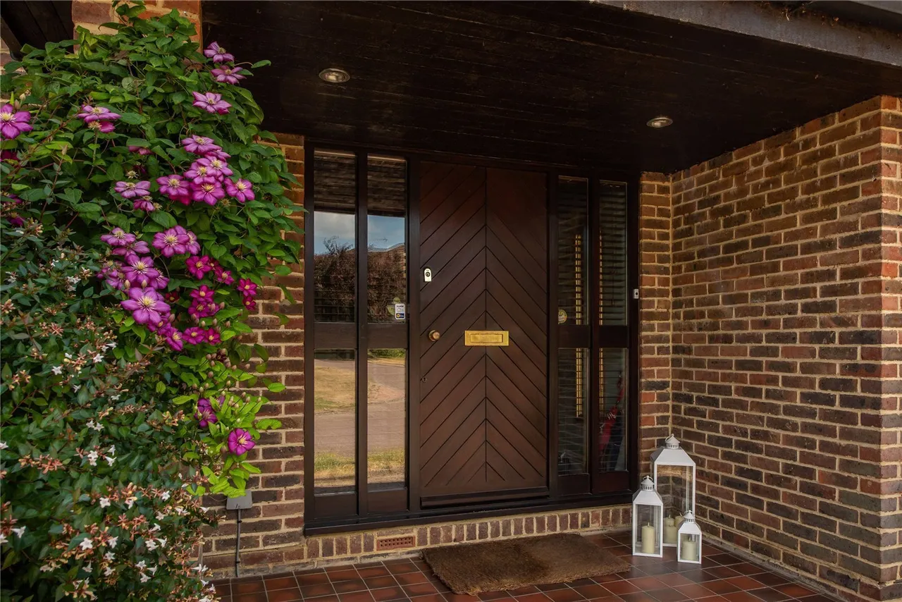 Ladyegate Close, Dorking, RH5, photo 21