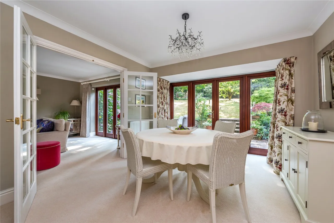 Ladyegate Close, Dorking, RH5, photo 3