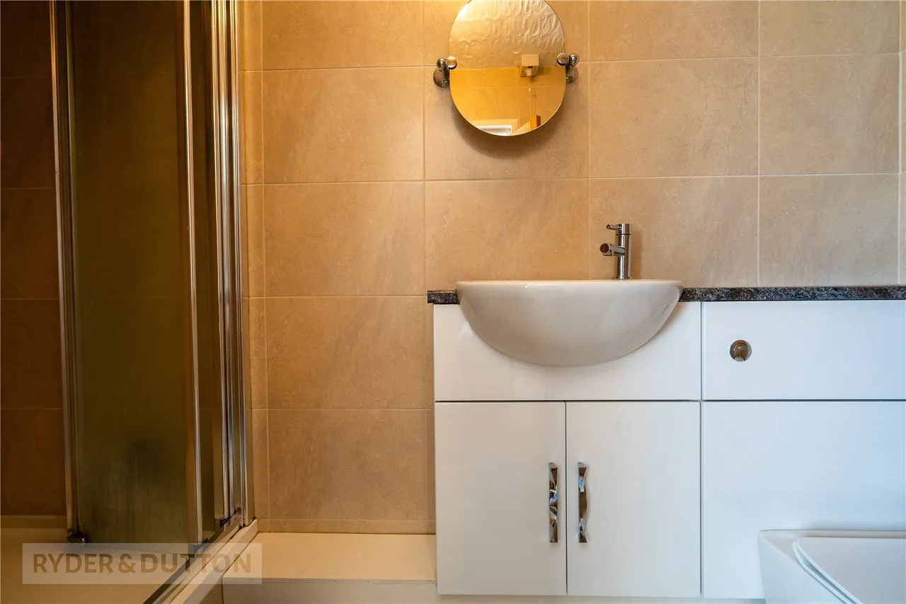 Taylor Lane, Golcar, HD7, photo 17
