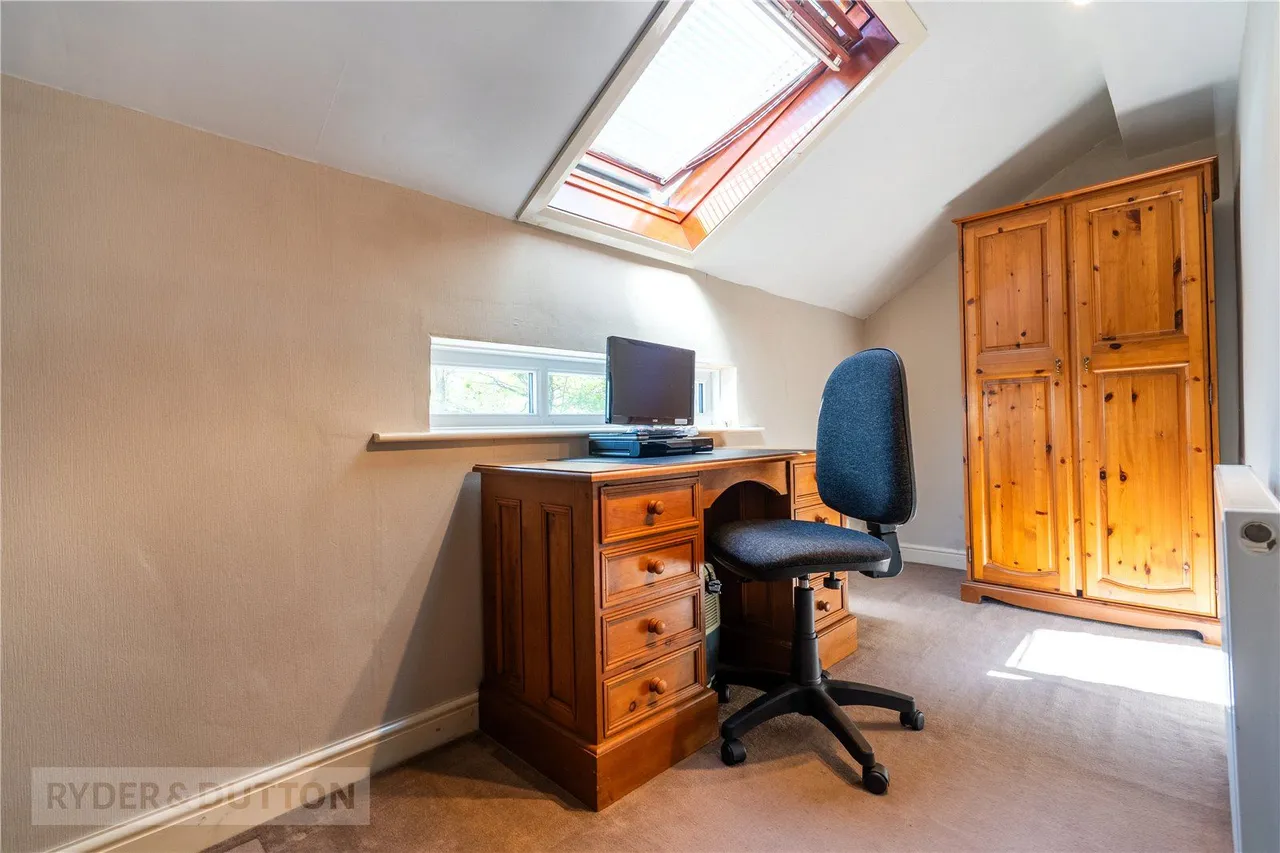 Taylor Lane, Golcar, HD7, photo 21