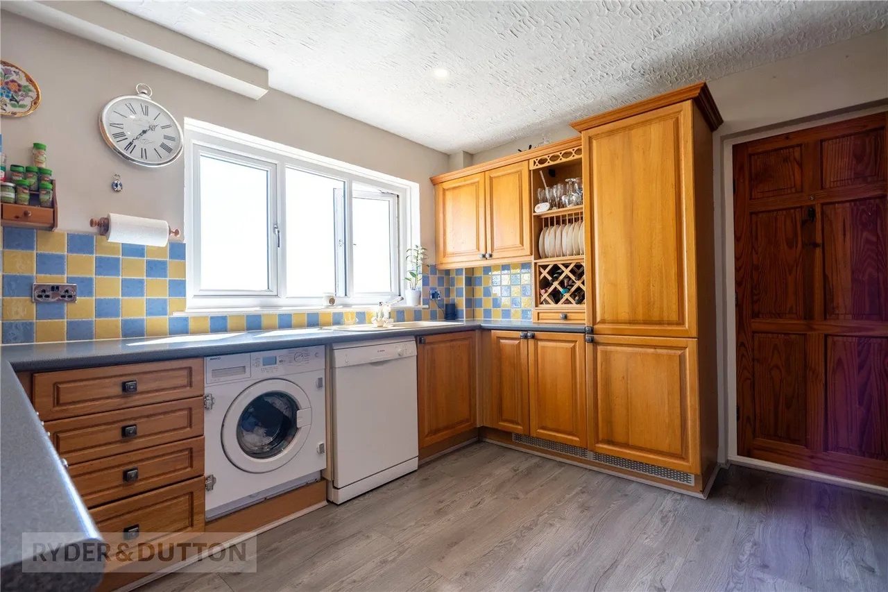 Taylor Lane, Golcar, HD7, photo 11