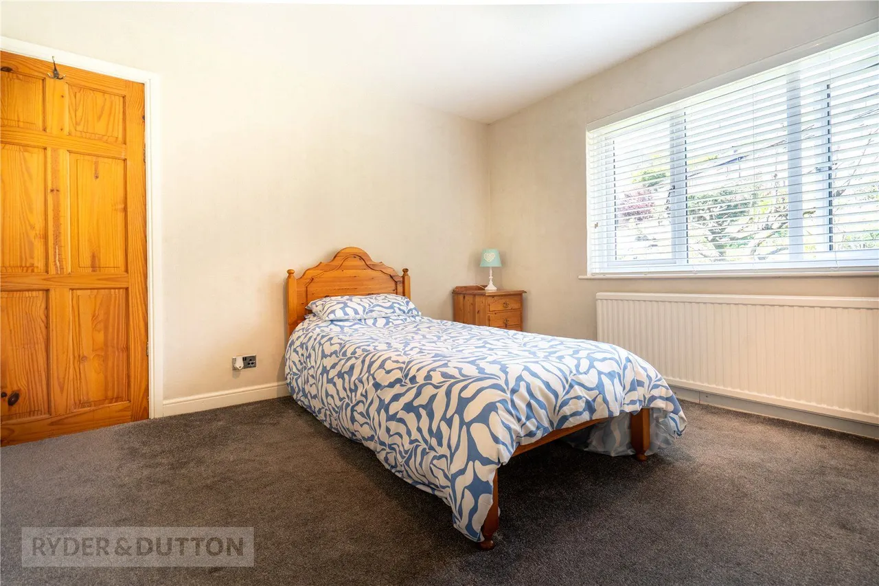 Taylor Lane, Golcar, HD7, photo 18