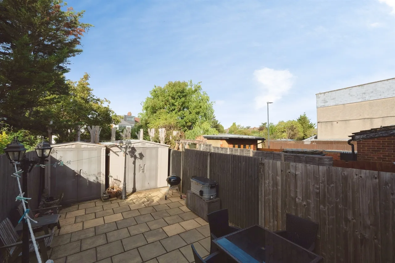 Dobbin Close, Harrow, HA3, photo 11