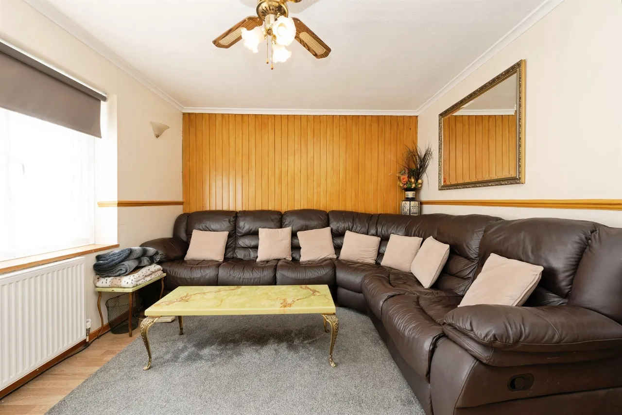 Dobbin Close, Harrow, HA3, photo 2