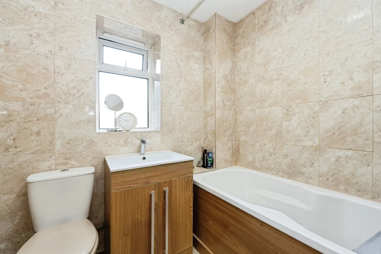Dobbin Close, Harrow, HA3, photo 5