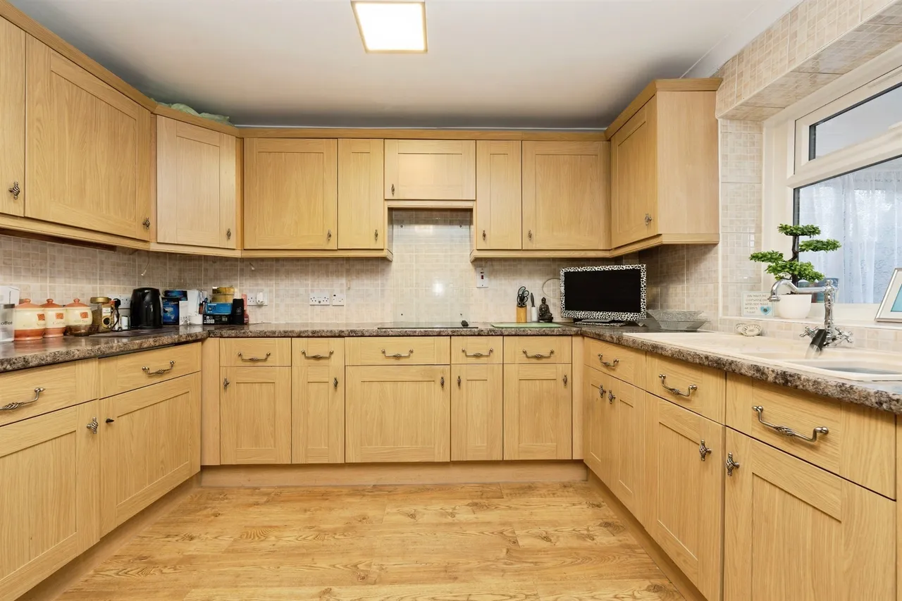 Dobbin Close, Harrow, HA3, photo 3