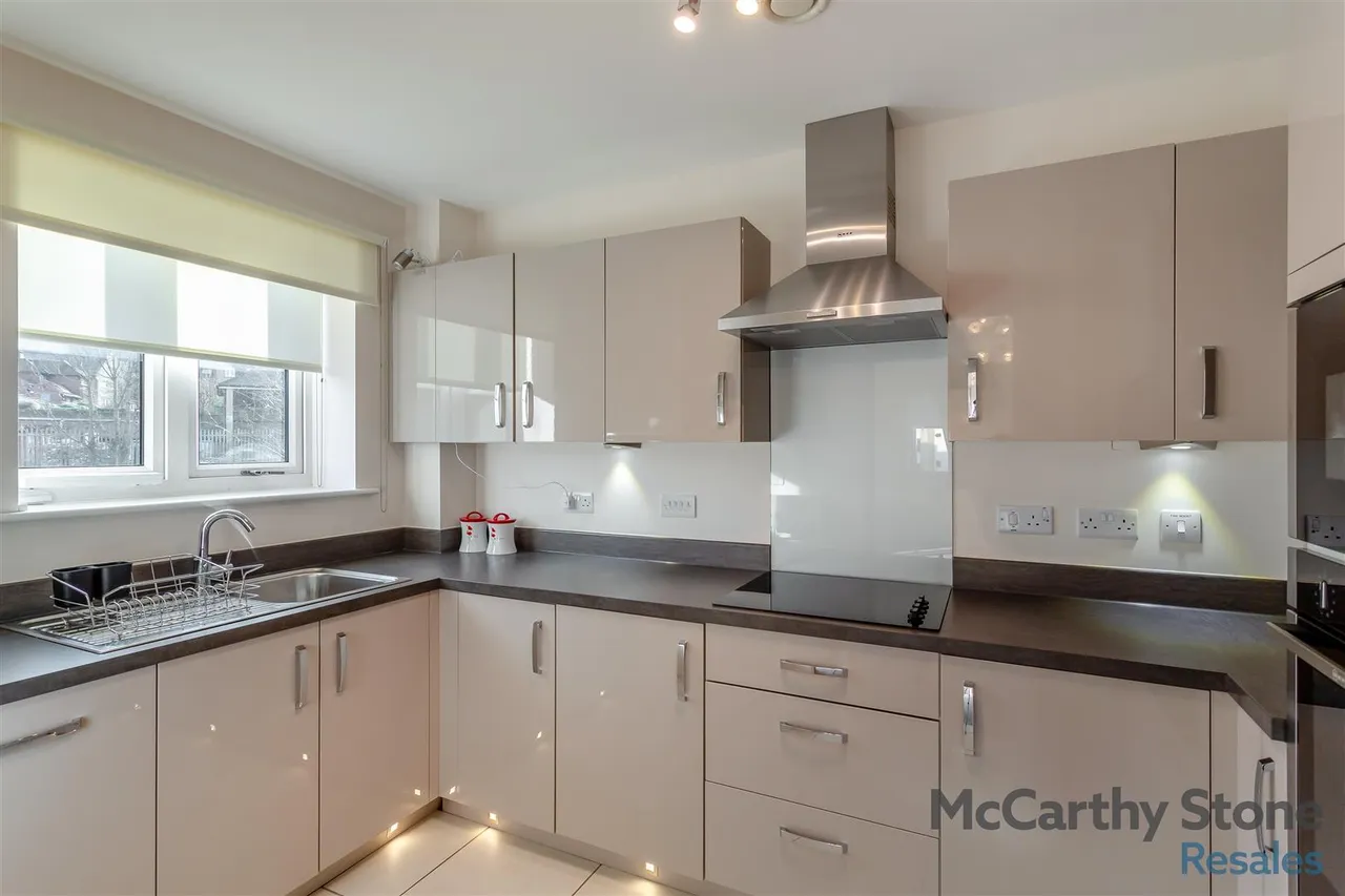 Railway Road, Ilkley, LS29, photo 8