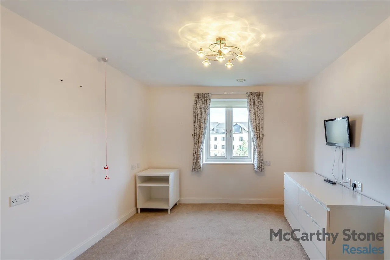 Railway Road, Ilkley, LS29, photo 14