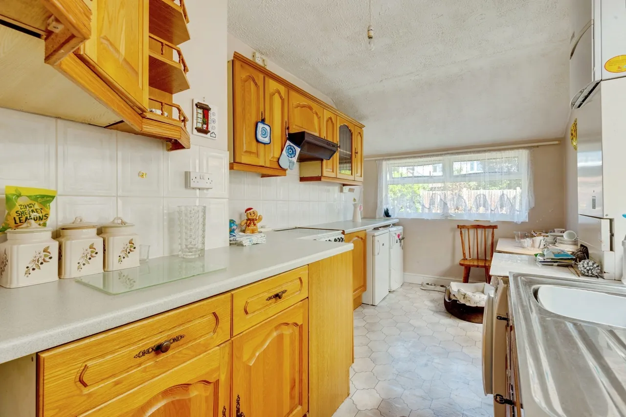 Kirkmaiden Road, Liverpool, L19, photo 3