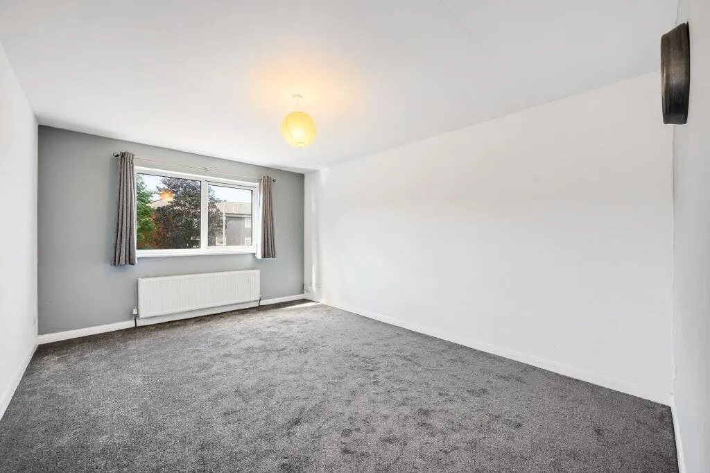 Plaistow Lane, The Fairway, BR1, photo 7