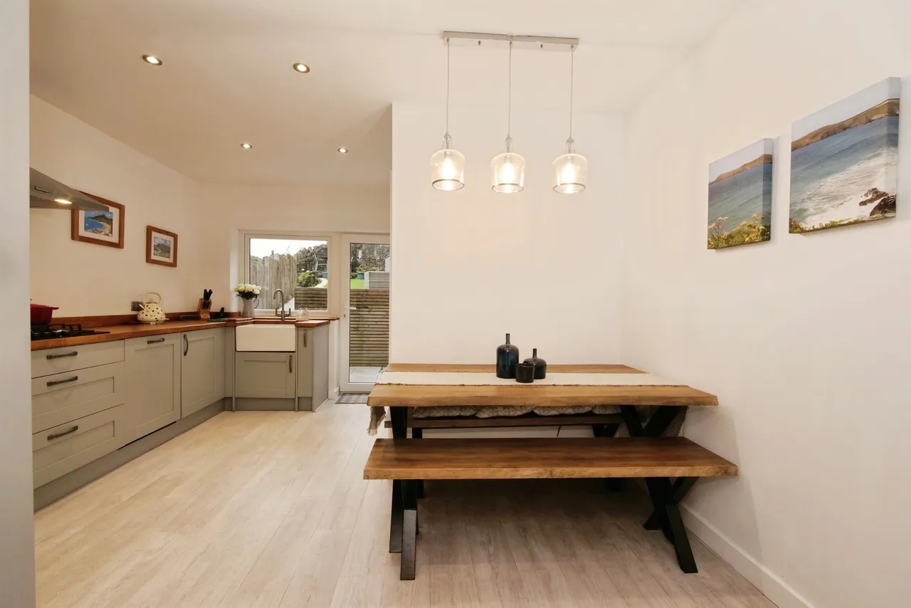 Cardiff Street, Bridgend, CF32, photo 10