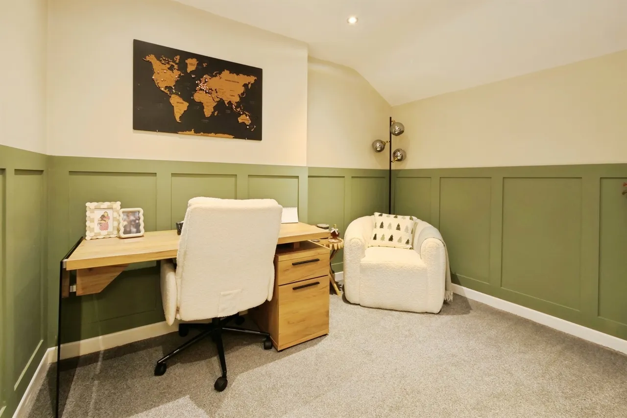 Cardiff Street, Bridgend, CF32, photo 19